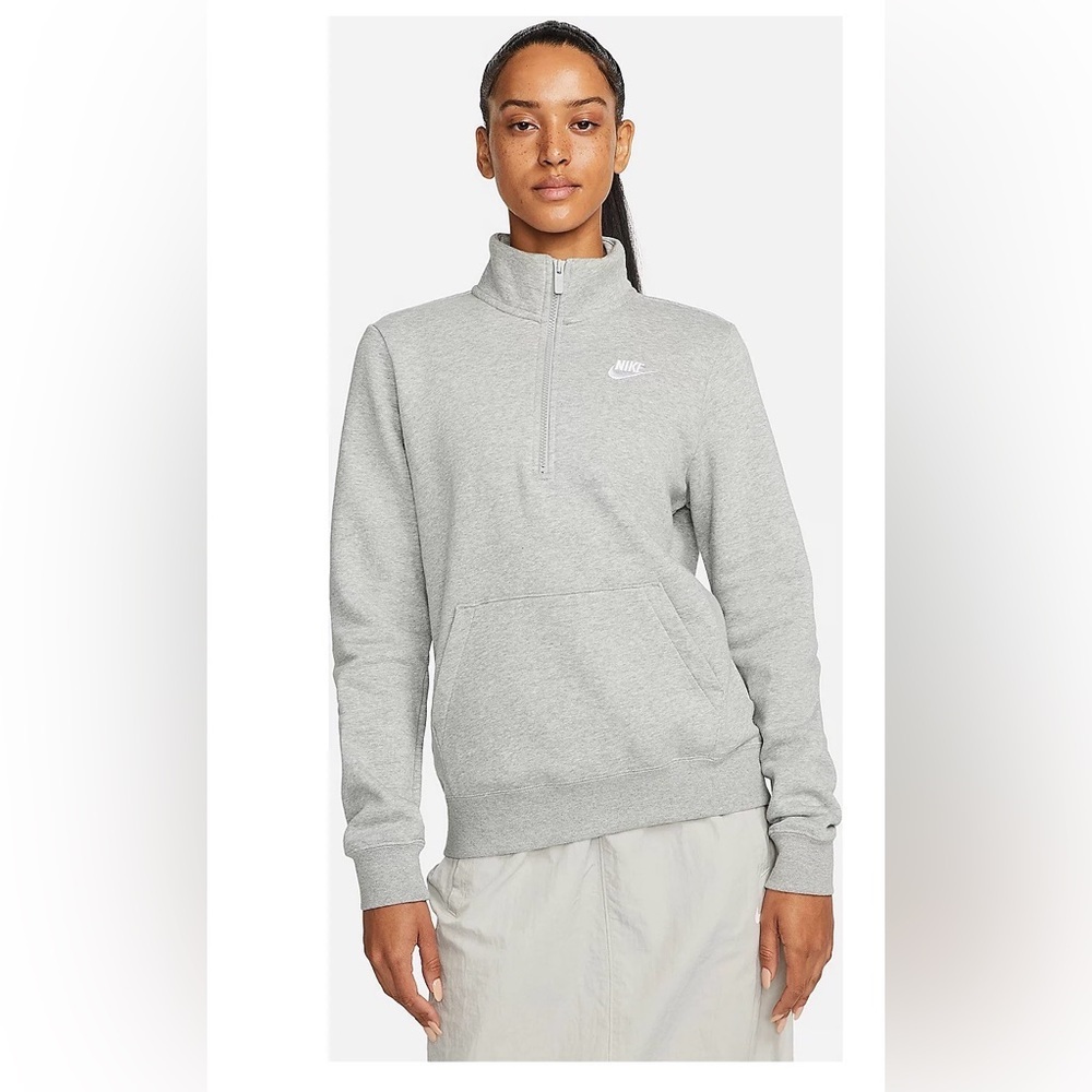 Nike Women's Gray Sportswear Club Fleece Quarter-Zip Sweatshirt - Picture 1 of 8